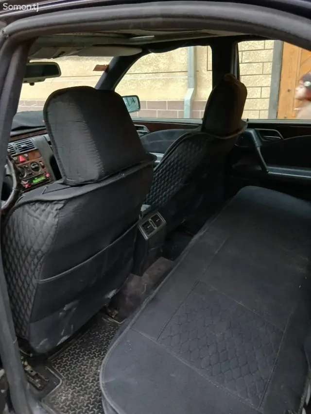 Mercedes-Benz E class 1998 · 2.2 MT