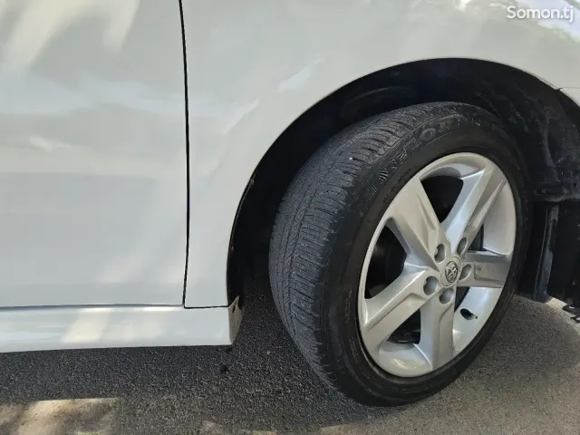 Toyota Camry 2008 · 3.5 AT