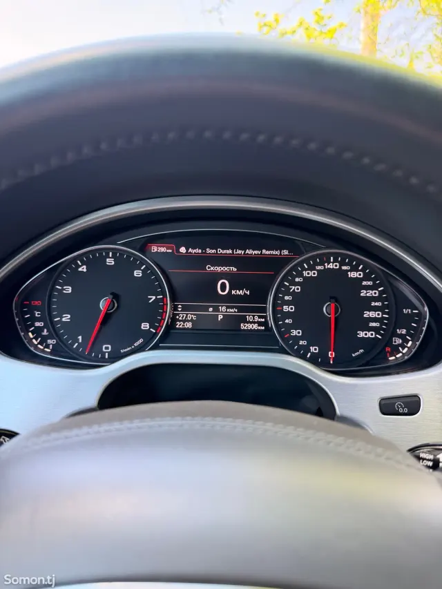 Audi A8 2011 · 4.2 AT