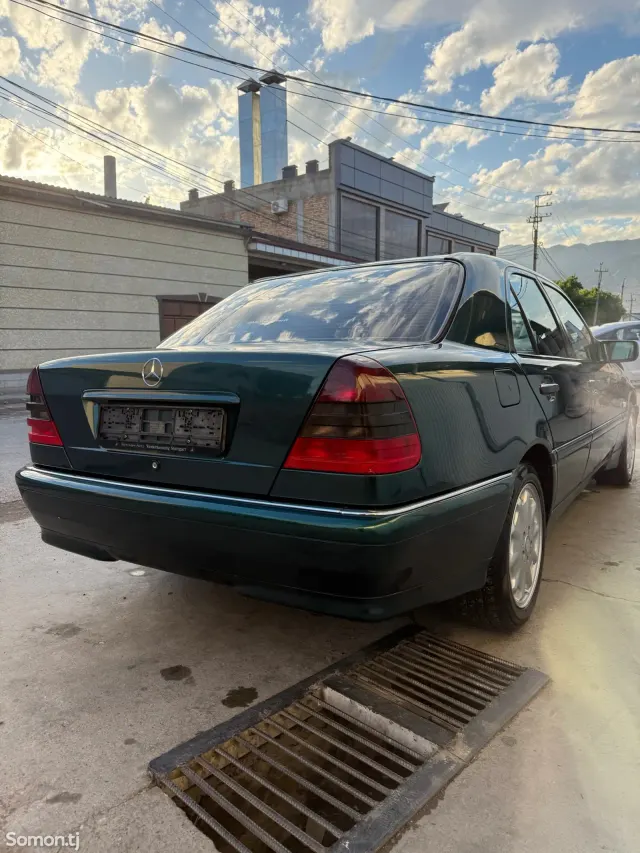 Mercedes-Benz C class 1998 · 1.8 MT