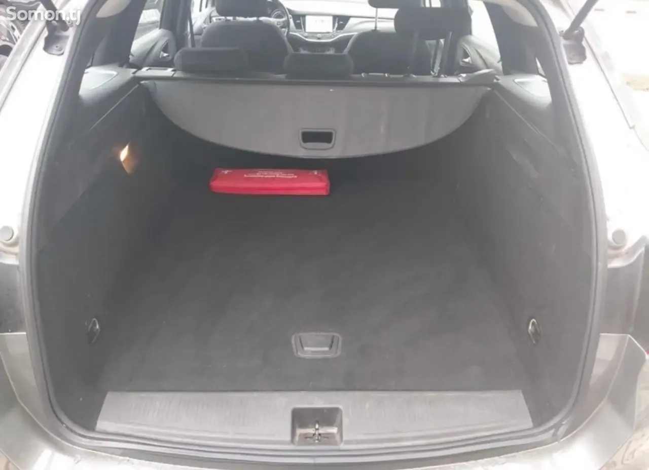 Opel Astra K 2020 · 1.4 AT