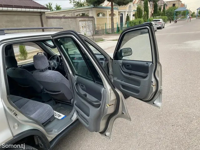 Honda CR-V 1997 · 2.0 AT
