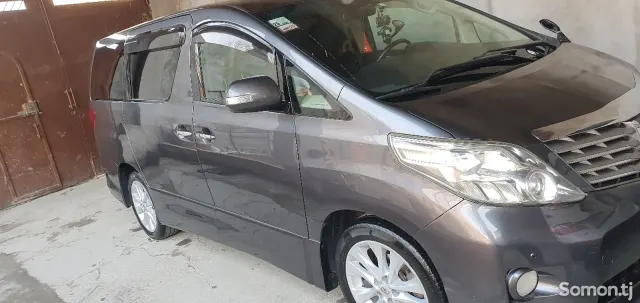 Toyota Alphard 2014 · 2.4 CVT