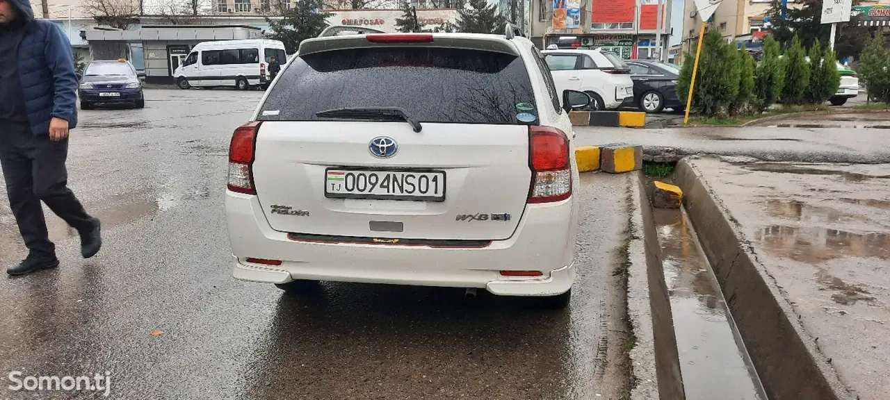 Toyota Fielder 2014 · 1.5 AT