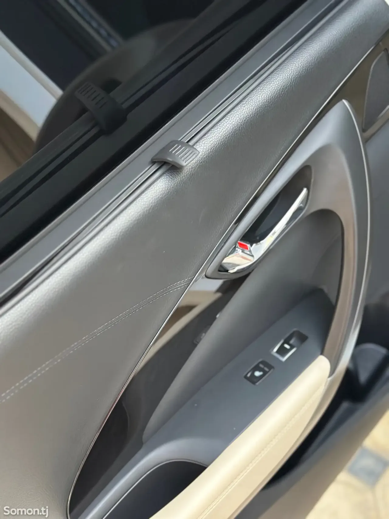 Hyundai Grandeur 2015 · 2.4 AT