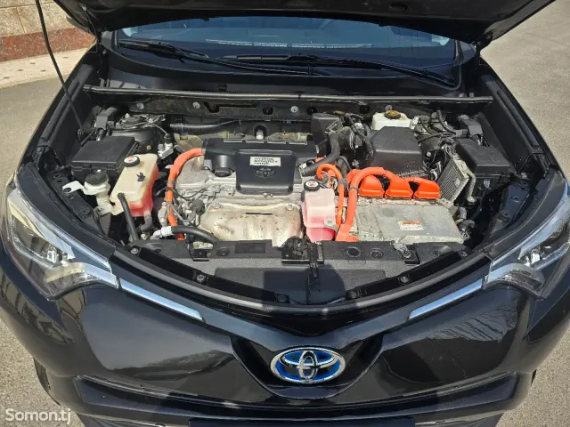 Toyota RAV 4 2017 · 2.5 AT