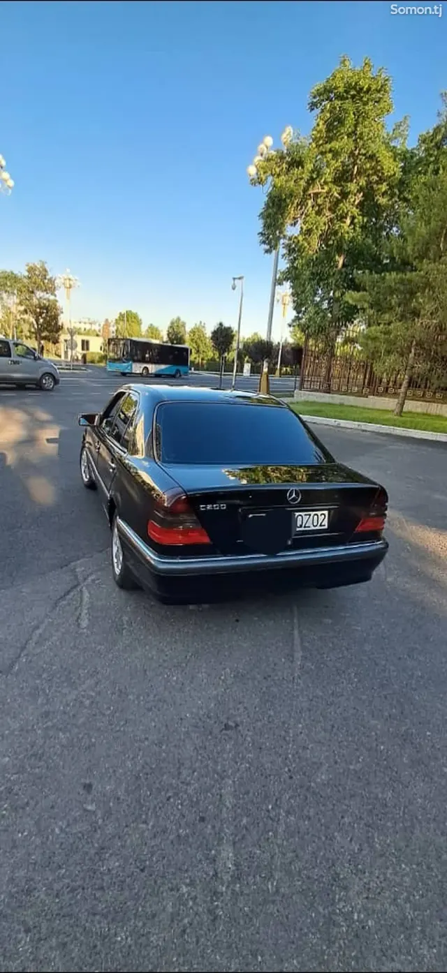 Mercedes-Benz C class 2000 · 2.0 AT