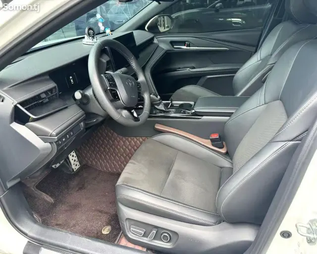 Toyota Camry 2025 · 2.0 AT