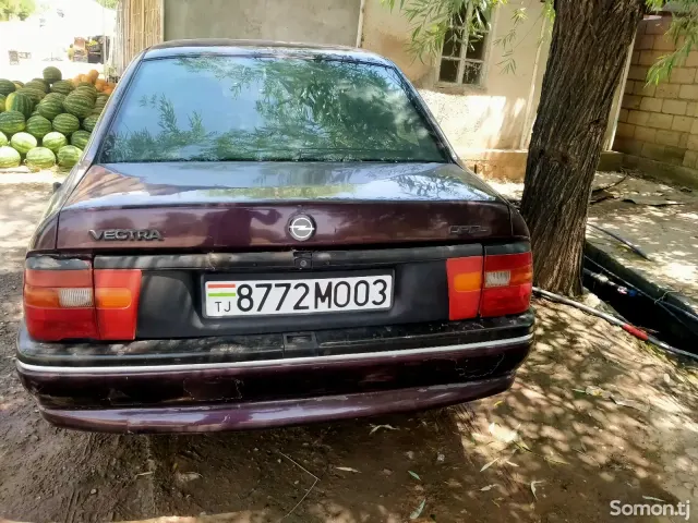 Opel Vectra A 1994 · 1.6 MT