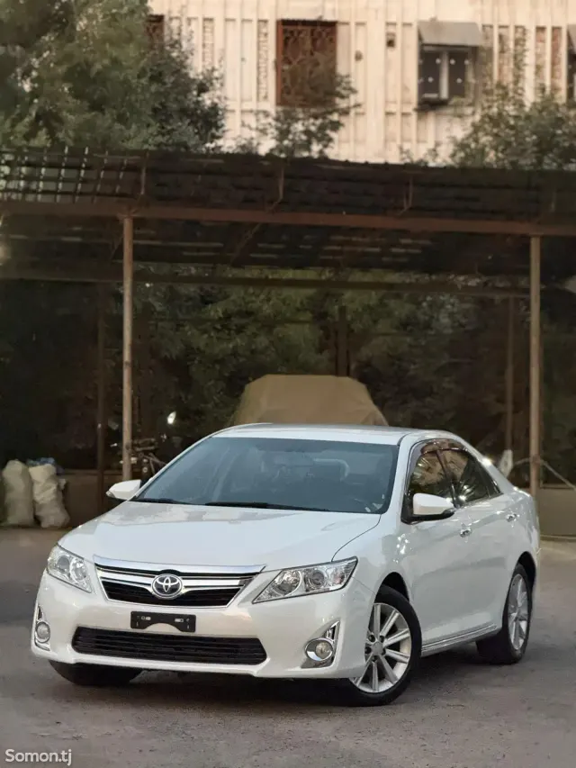 Toyota Camry 2014 · 2.5 AT