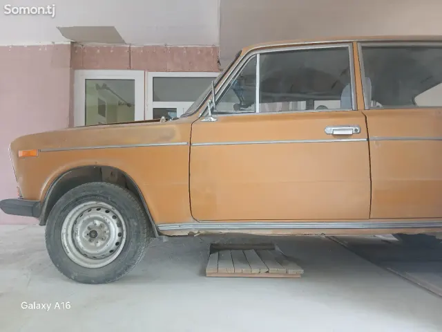 Lada (ВАЗ) 2106 1984 · 0.8 MT