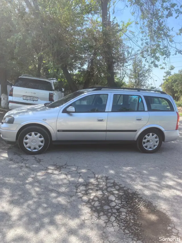 Opel Astra G 2001 · 1.6 MT