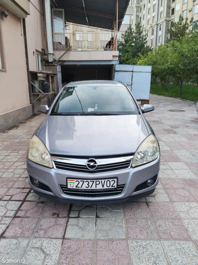 Opel Astra H 2007 · 1.6 MT