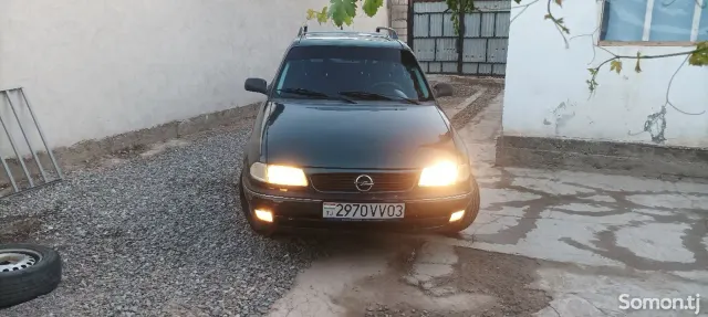 Opel Astra F 1997 · 1.6 MT