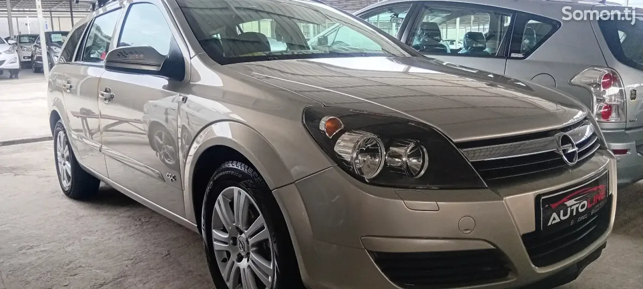 Opel Astra H 2007 · 1.6 MT