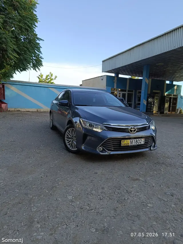 Toyota Camry 2016 · 2.0 AT