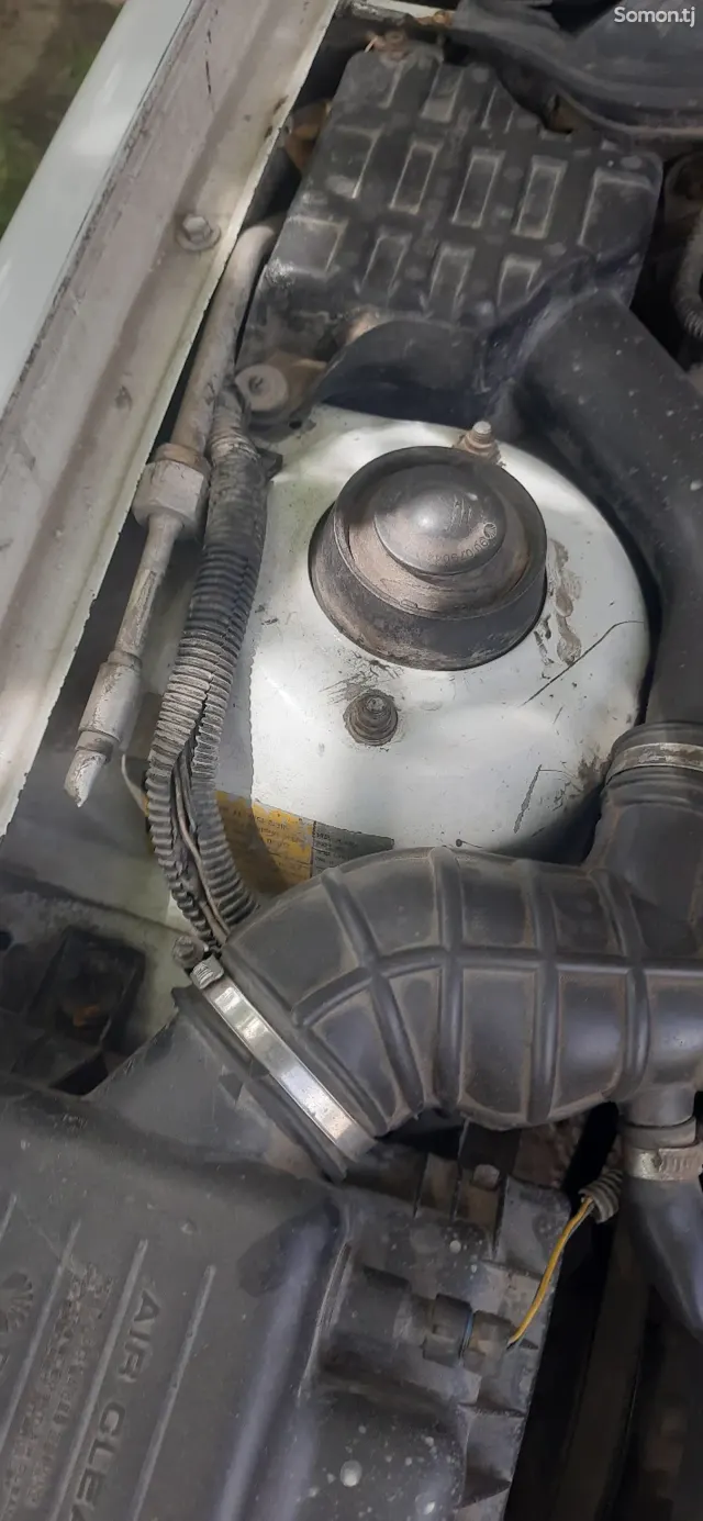 Daewoo Nexia 1996 · 1.5 MT