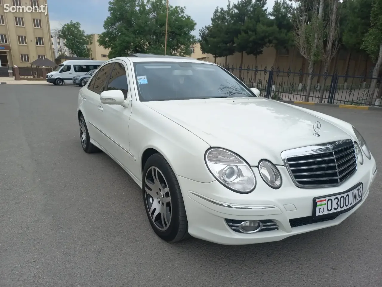 Mercedes-Benz E class 2008 · 3.5 AT