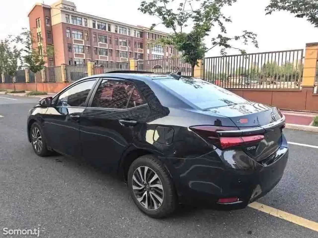 Toyota Corolla 2018 · 1.8 AT