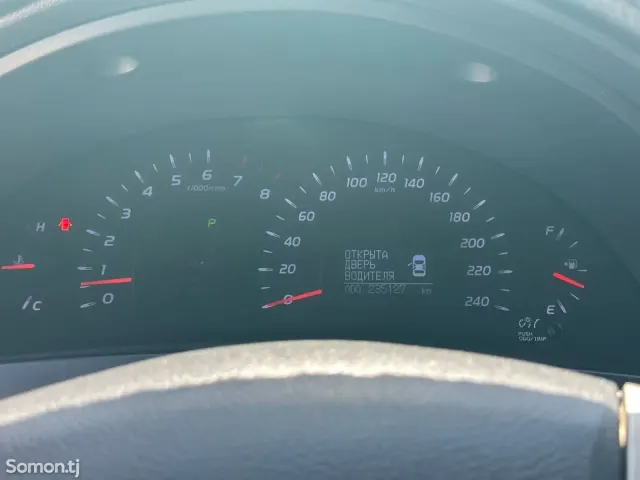 Toyota Camry 2011 · 2.4 AT