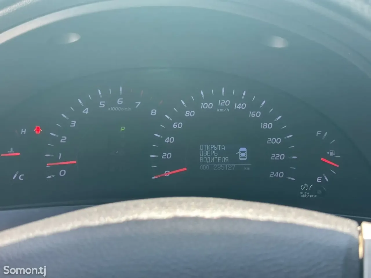Toyota Camry 2011 · 2.4 AT