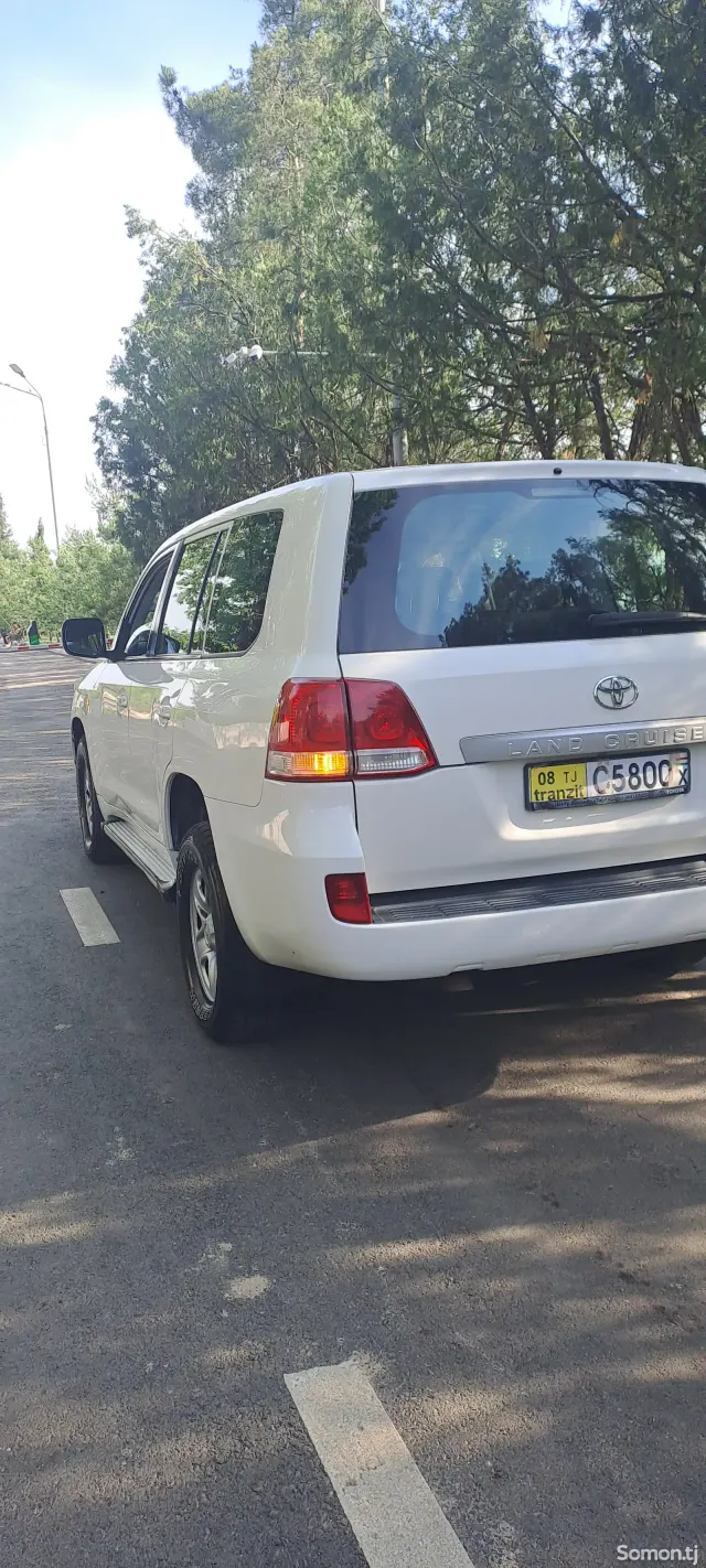 Toyota Land Cruiser 2008 · 4.0 MT