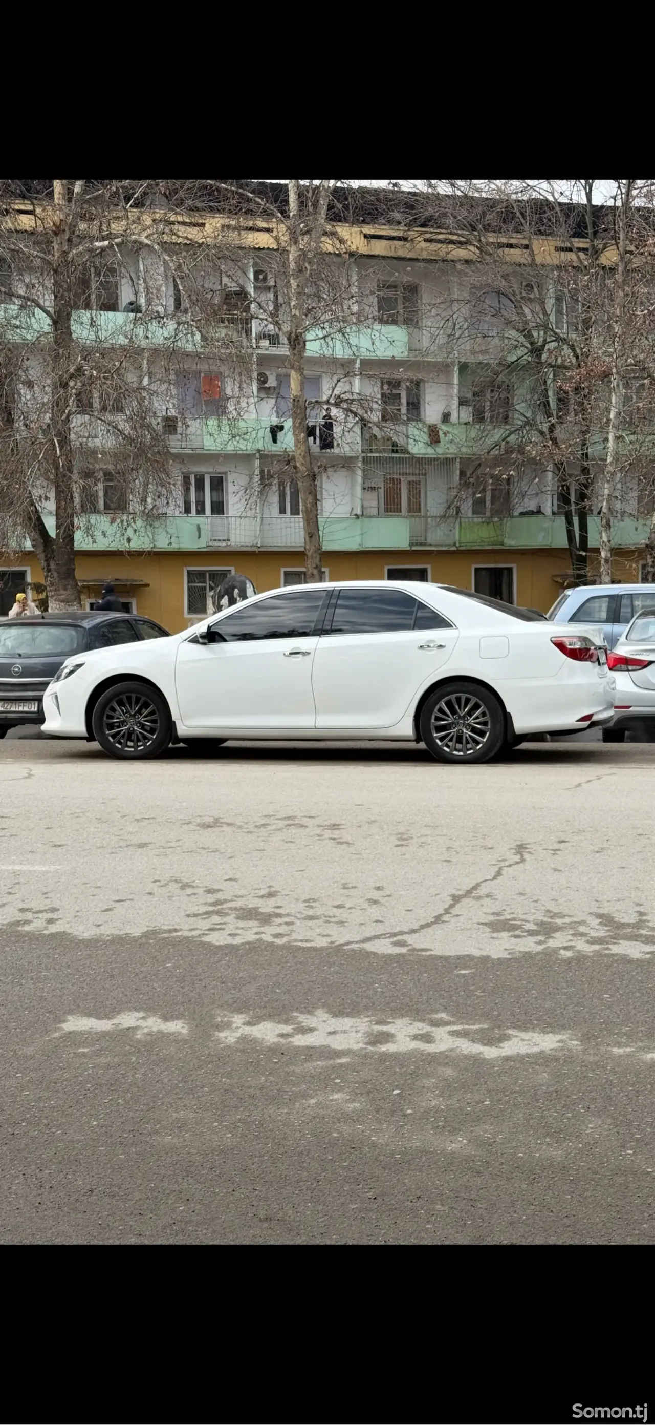 Toyota Camry 2016 · 2.5 AT