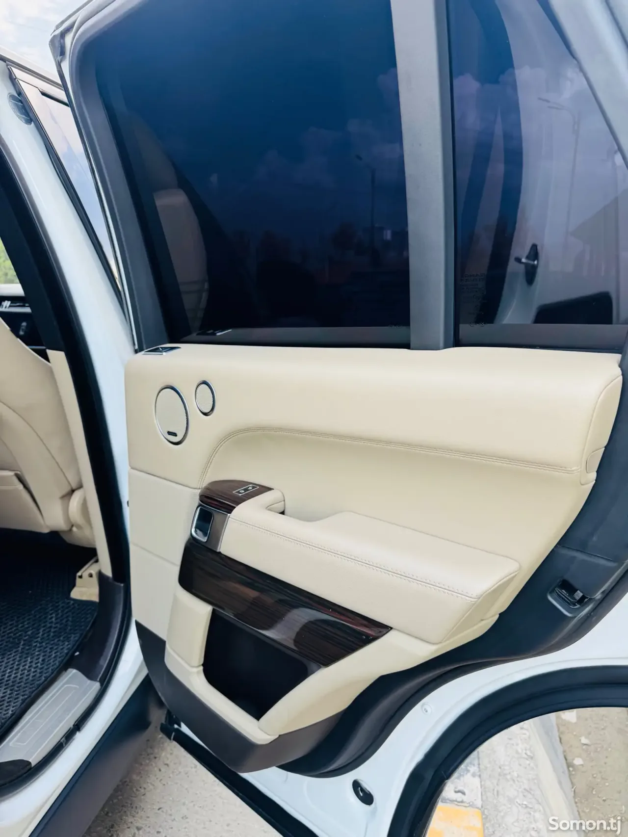 Land Rover Vogue 2015 · 3.0 AT