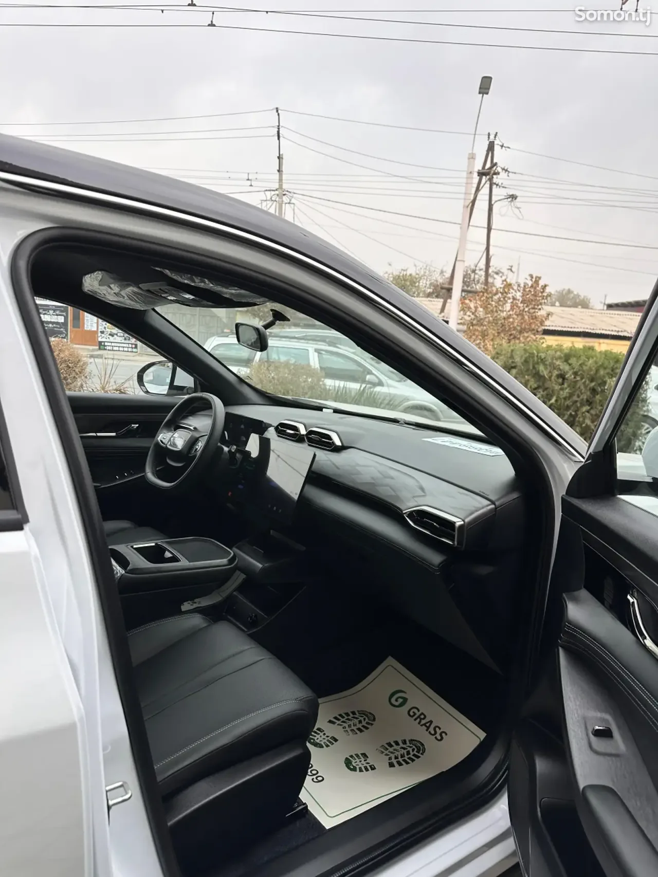 Dongfeng L7 2025 · AT