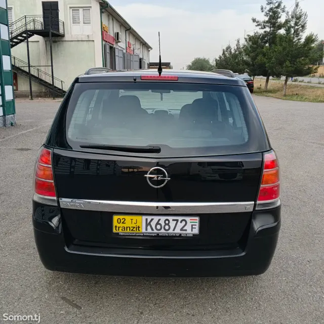 Opel Zafira 2007 · 1.8 MT