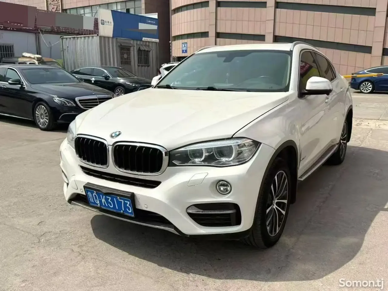 BMW X6 2016 · AT