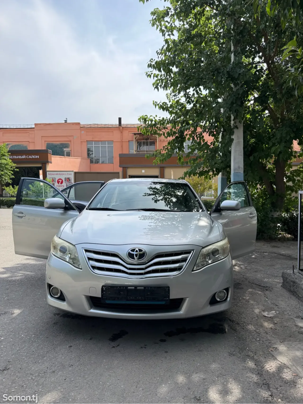 Toyota Camry 2010 · 2.5 AT