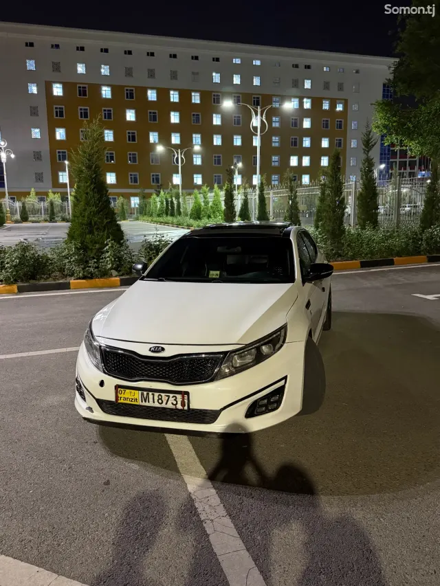 Kia K5 2012 · 2.2 AT