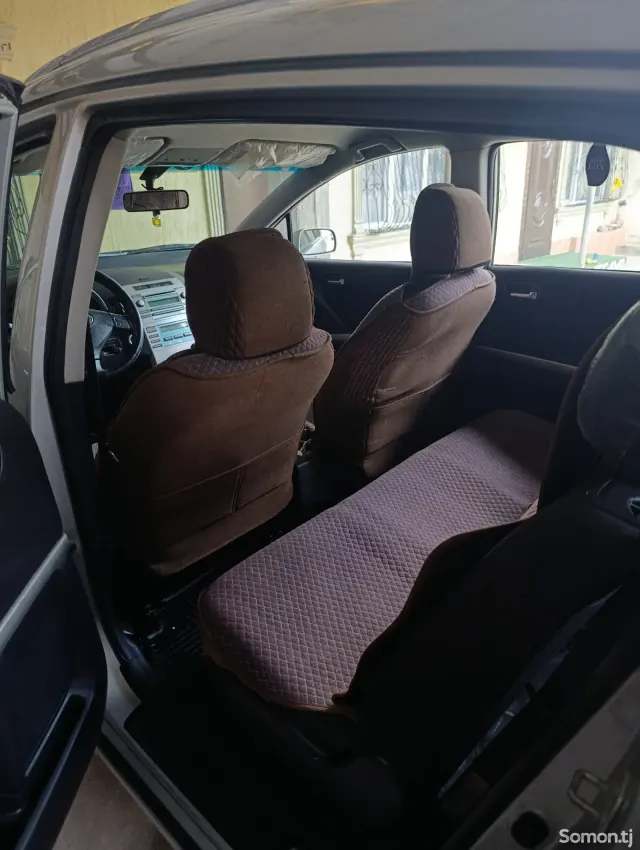Toyota Verso 2008 · 1.8 MT