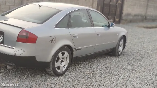 Audi A6 2000 · 1.8 MT