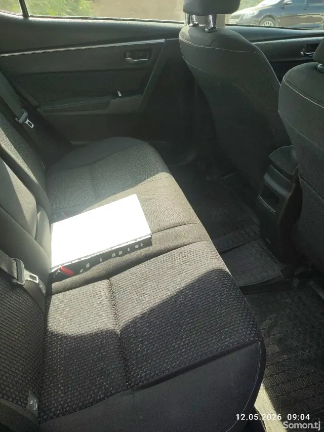 Toyota Corolla 2014 · 1.8 AT