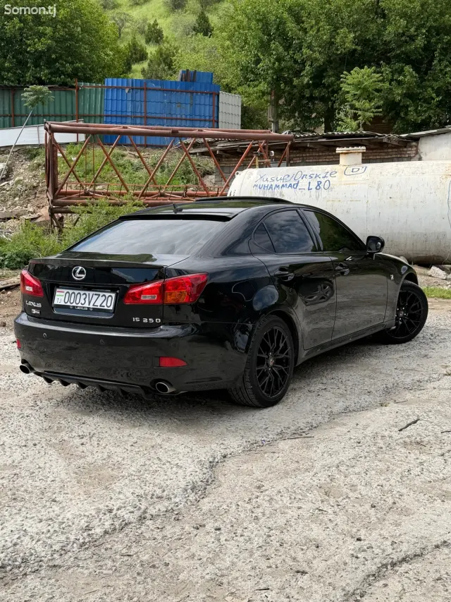 Lexus IS series 2008 · 2.5 AT