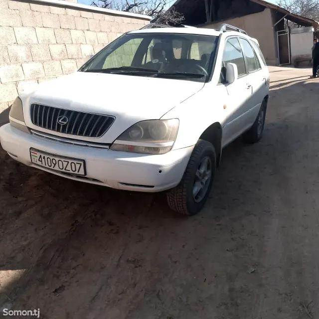 Toyota Harrier 2000 · 3.0 AT