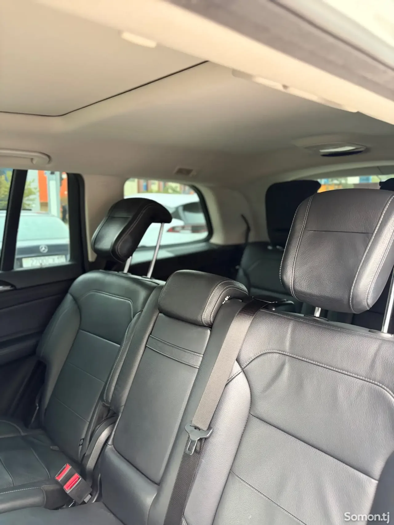 Mercedes-Benz GLS 2017 · 3.5 AT