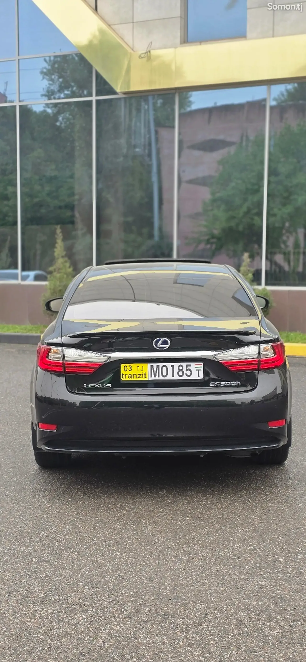 Lexus ES series 2017 · 3.0 AT