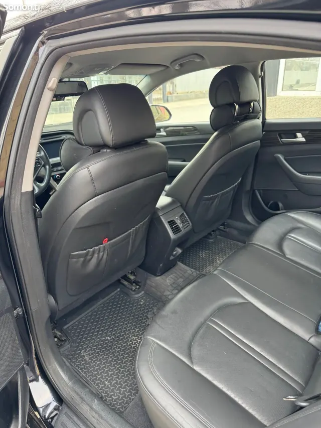 Hyundai Sonata 2015 · 2.0 AT