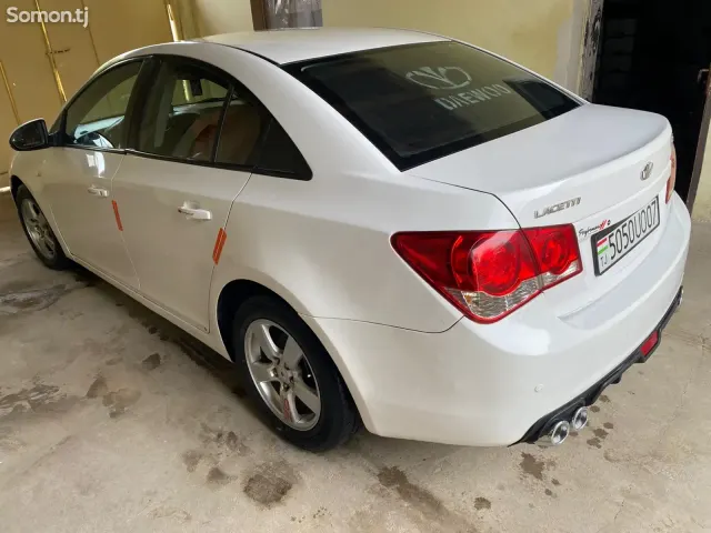 Daewoo Lacetti 2009 · 1.8 AT