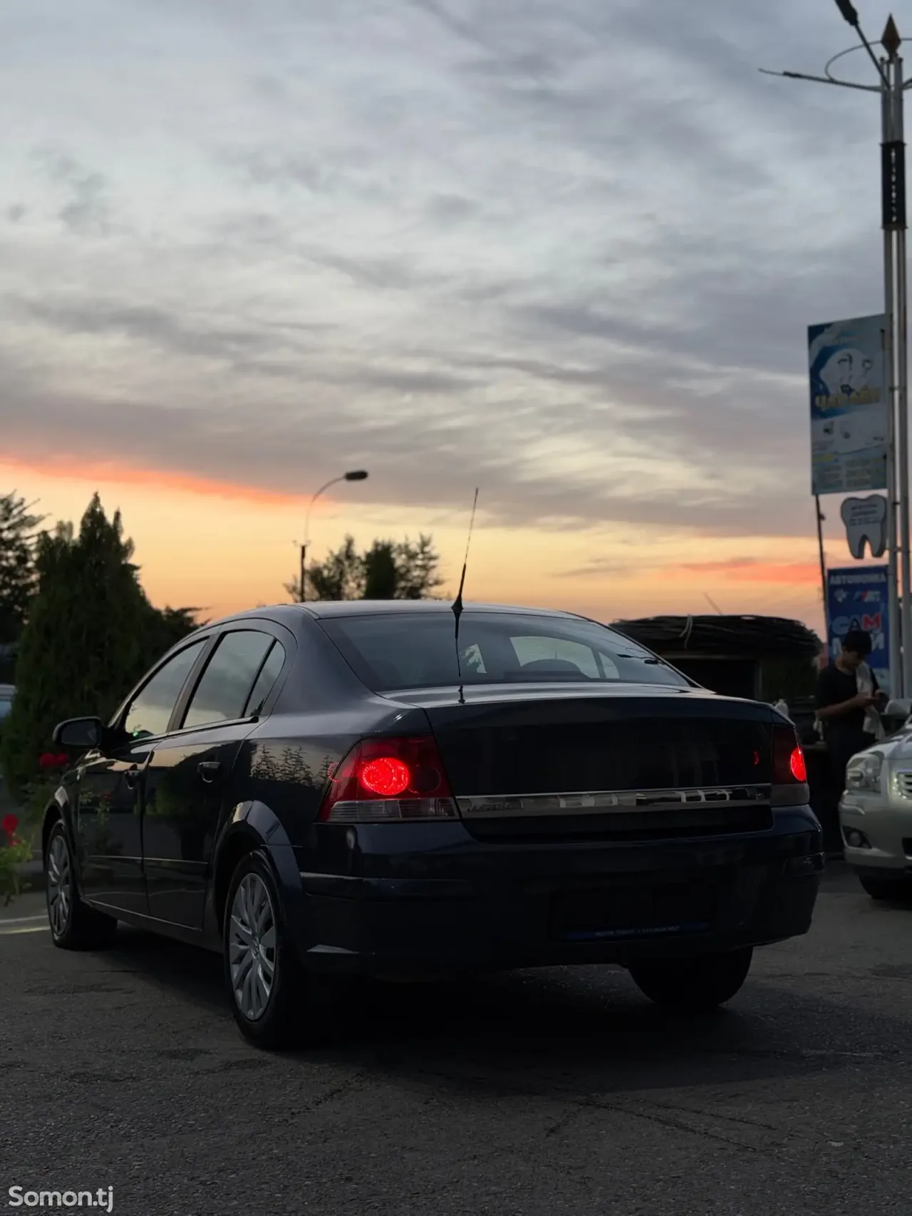 Opel Astra H 2008 · 1.8 AT
