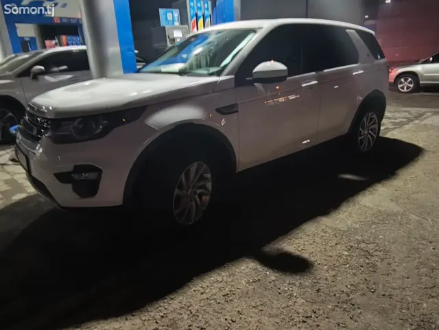 Land Rover Discovery 2016 · 2.0 AT