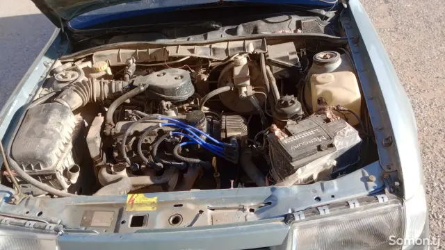Opel Vectra A 1991 · 1.6 MT