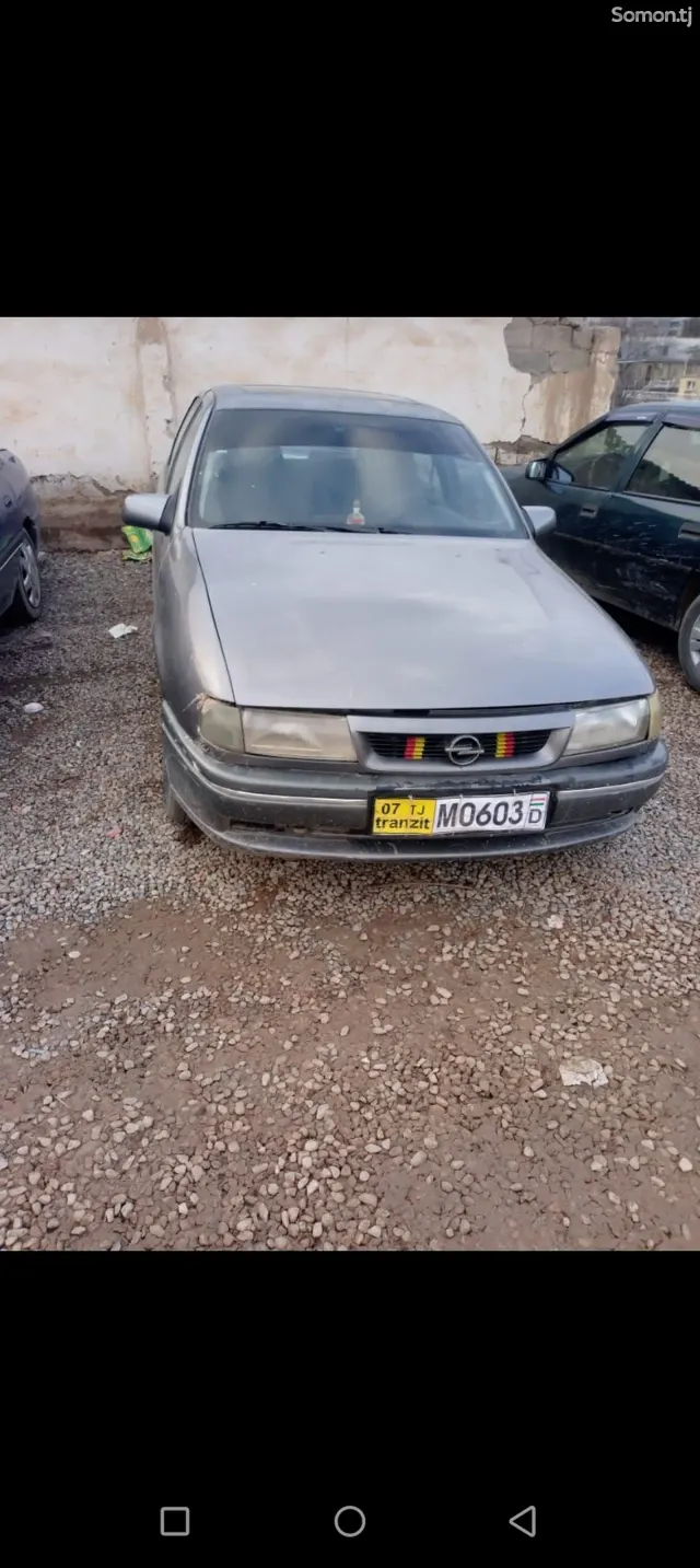 Opel Vectra A 1992 · 1.8 MT