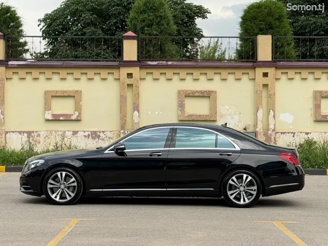 Mercedes-Benz S class 2015 · 4.7 AT