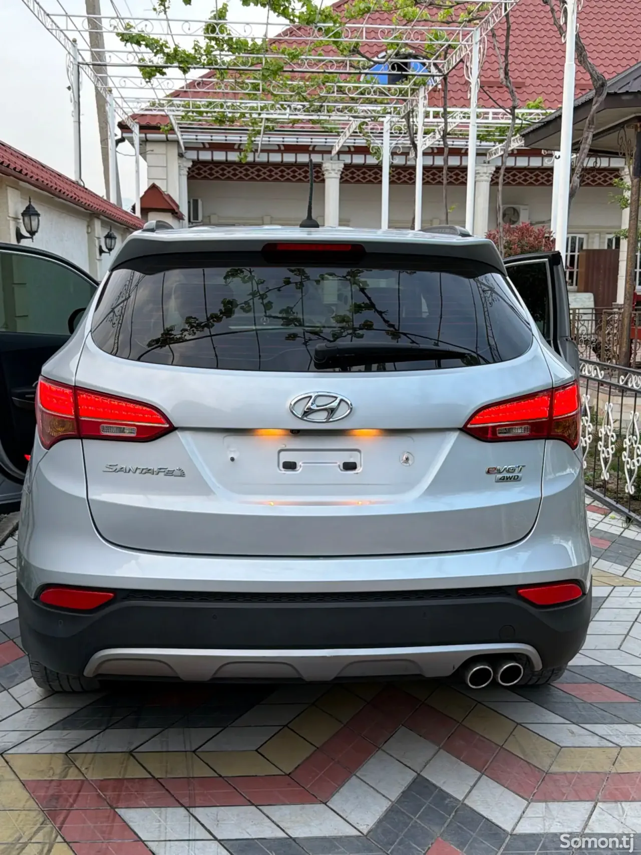 Hyundai Santa Fe 2015 · 2.0 AT