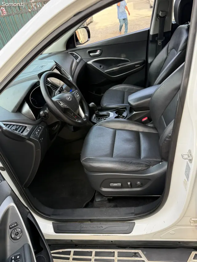 Hyundai Santa Fe 2014 · 2.4 AT