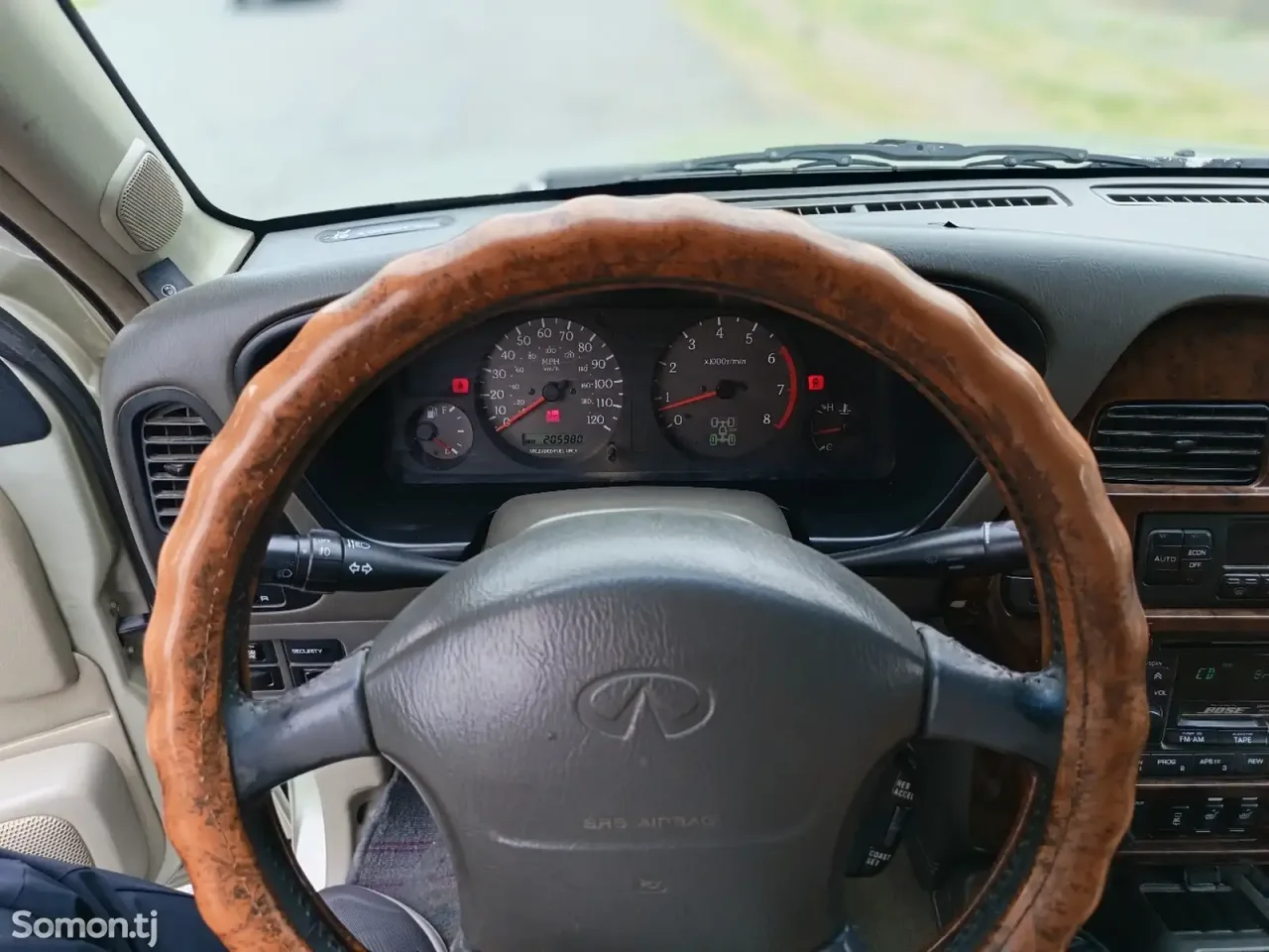 Infiniti Q series 1999 · 3.3 AT